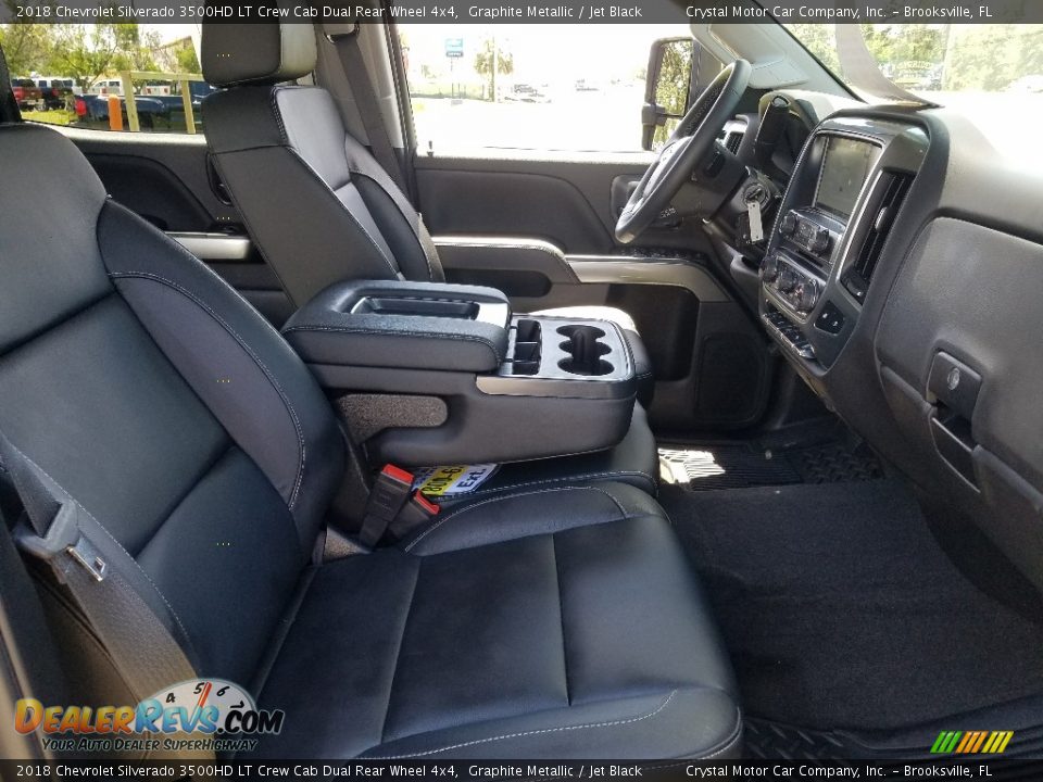 2018 Chevrolet Silverado 3500HD LT Crew Cab Dual Rear Wheel 4x4 Graphite Metallic / Jet Black Photo #12