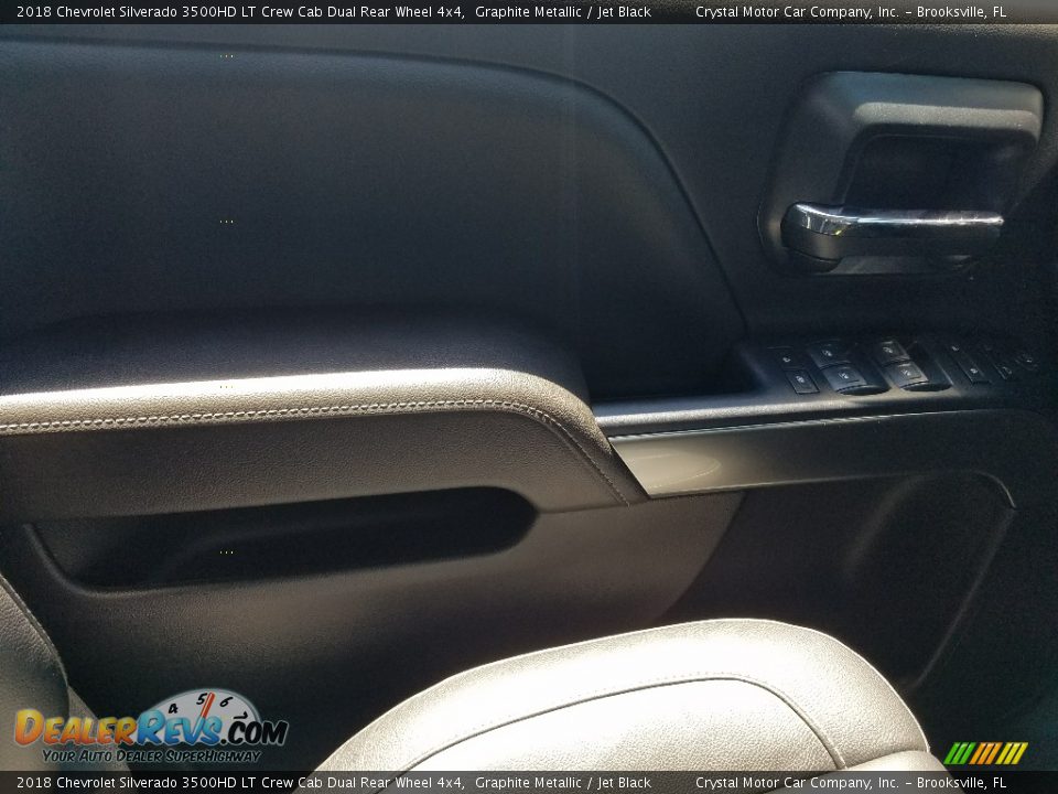 2018 Chevrolet Silverado 3500HD LT Crew Cab Dual Rear Wheel 4x4 Graphite Metallic / Jet Black Photo #17