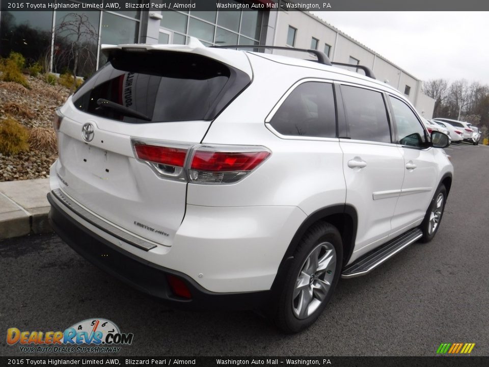 2016 Toyota Highlander Limited AWD Blizzard Pearl / Almond Photo #11