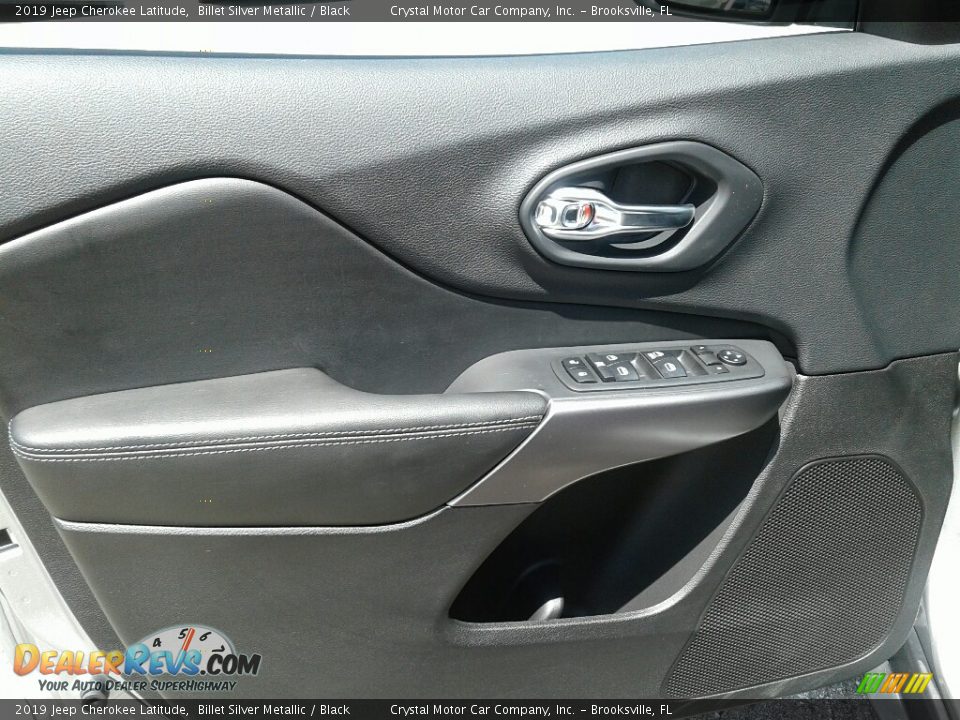 2019 Jeep Cherokee Latitude Billet Silver Metallic / Black Photo #17