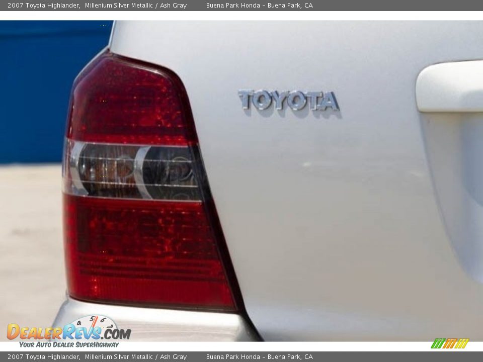 2007 Toyota Highlander Millenium Silver Metallic / Ash Gray Photo #11