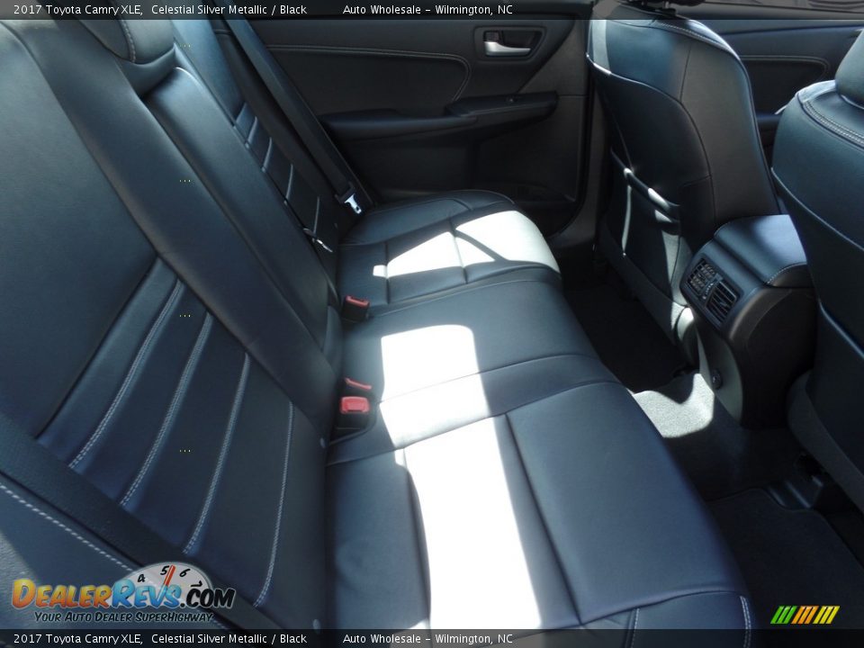 2017 Toyota Camry XLE Celestial Silver Metallic / Black Photo #14