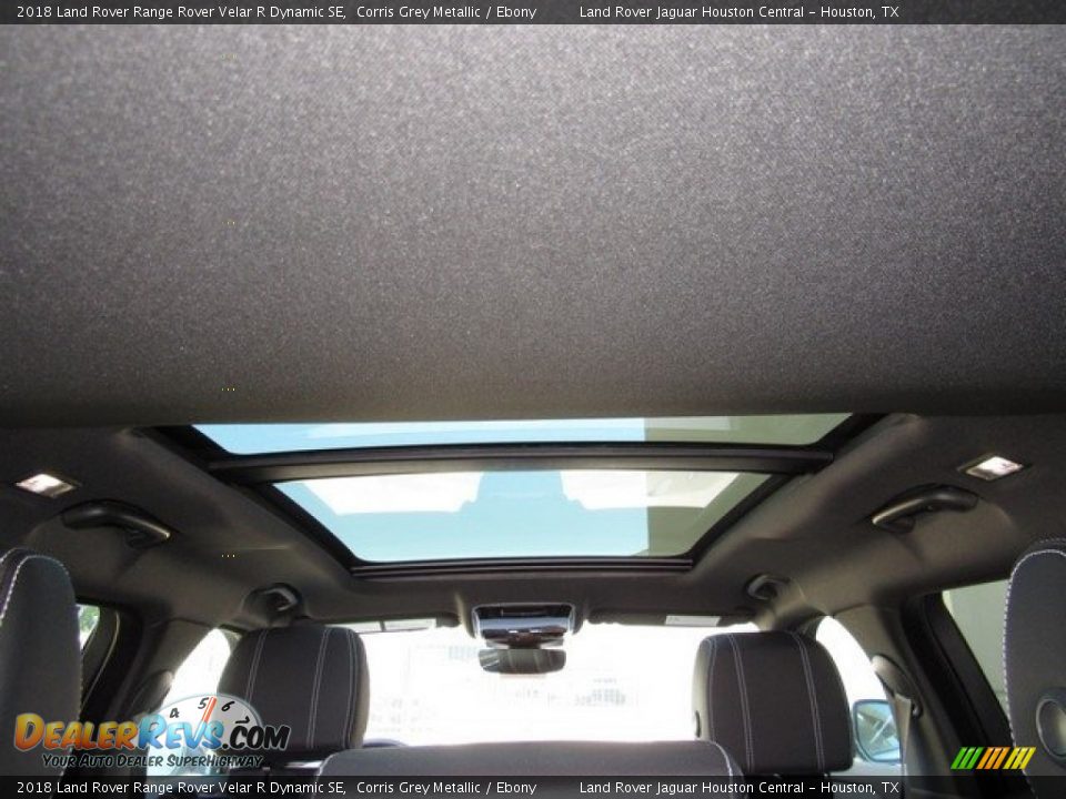 Sunroof of 2018 Land Rover Range Rover Velar R Dynamic SE Photo #17