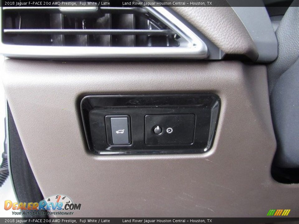 2018 Jaguar F-PACE 20d AWD Prestige Fuji White / Latte Photo #27