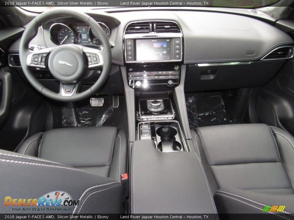 Dashboard of 2018 Jaguar F-PACE S AWD Photo #4