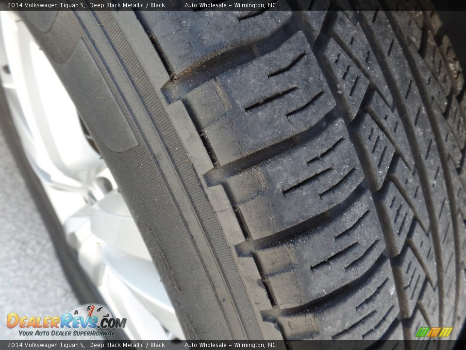2014 Volkswagen Tiguan S Deep Black Metallic / Black Photo #9