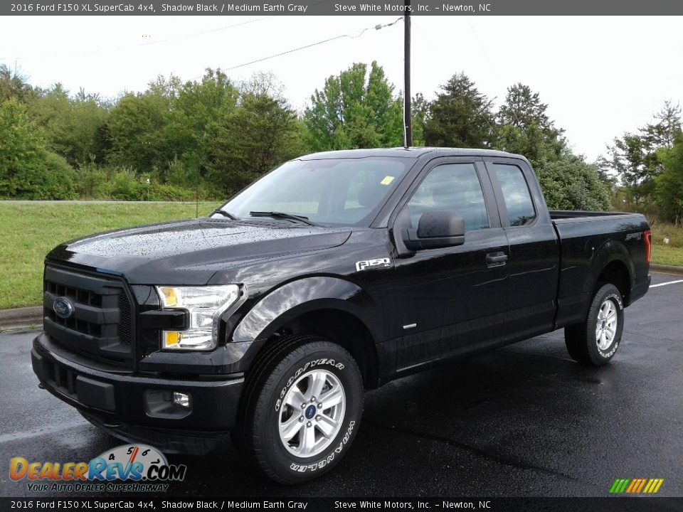 2016 Ford F150 XL SuperCab 4x4 Shadow Black / Medium Earth Gray Photo #2