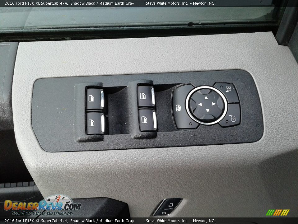 2016 Ford F150 XL SuperCab 4x4 Shadow Black / Medium Earth Gray Photo #9