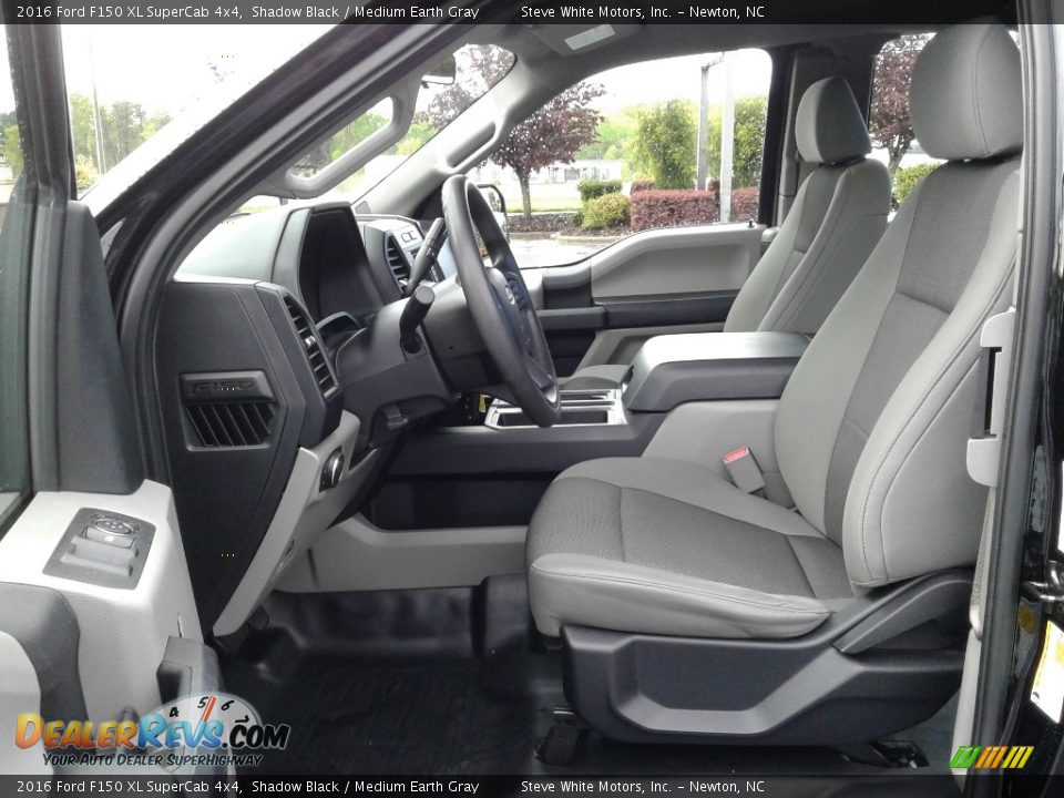 2016 Ford F150 XL SuperCab 4x4 Shadow Black / Medium Earth Gray Photo #10