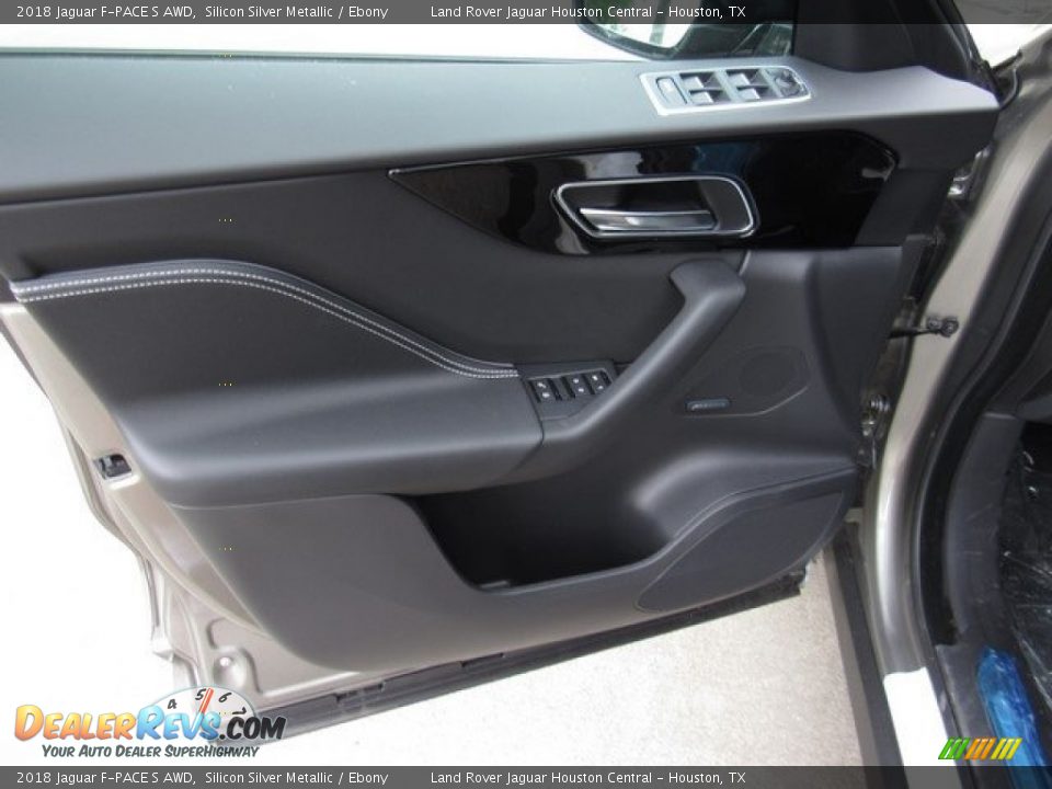 Door Panel of 2018 Jaguar F-PACE S AWD Photo #24