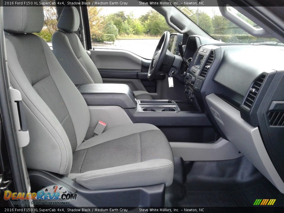 2016 Ford F150 XL SuperCab 4x4 Shadow Black / Medium Earth Gray Photo #14