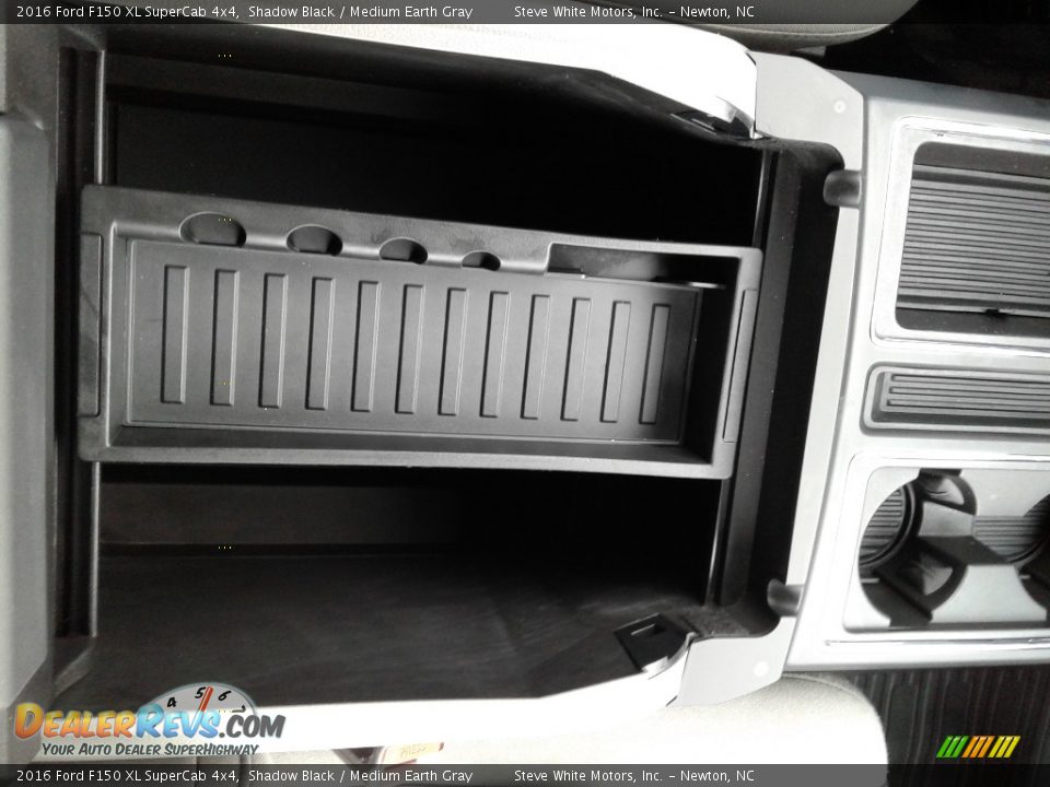 2016 Ford F150 XL SuperCab 4x4 Shadow Black / Medium Earth Gray Photo #22