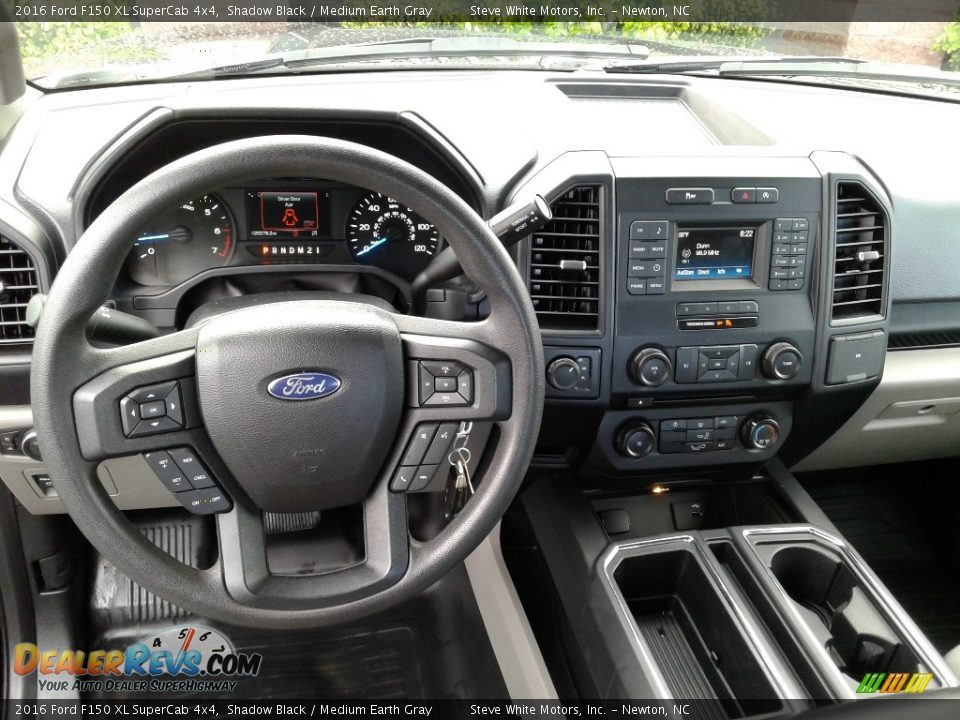 2016 Ford F150 XL SuperCab 4x4 Shadow Black / Medium Earth Gray Photo #23