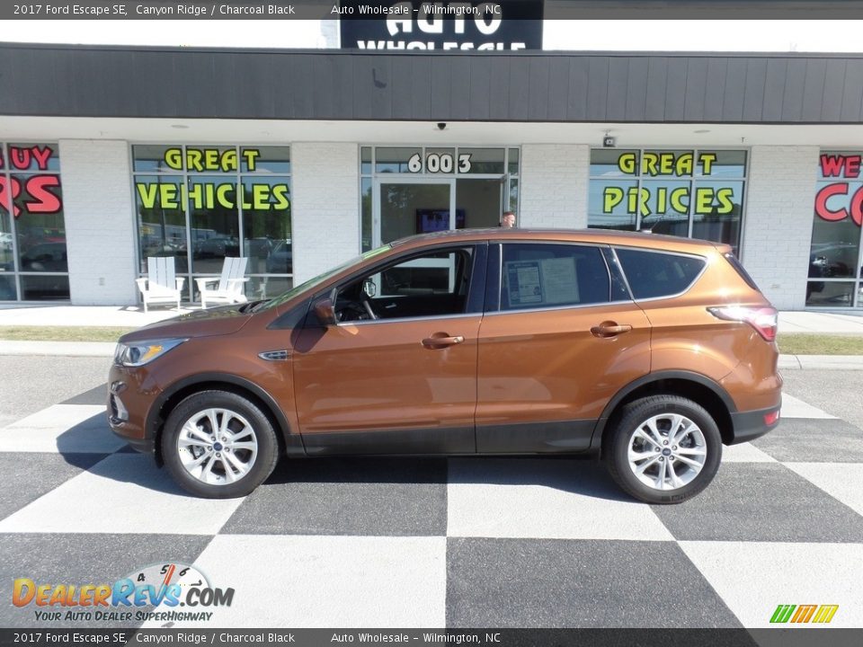 2017 Ford Escape SE Canyon Ridge / Charcoal Black Photo #1