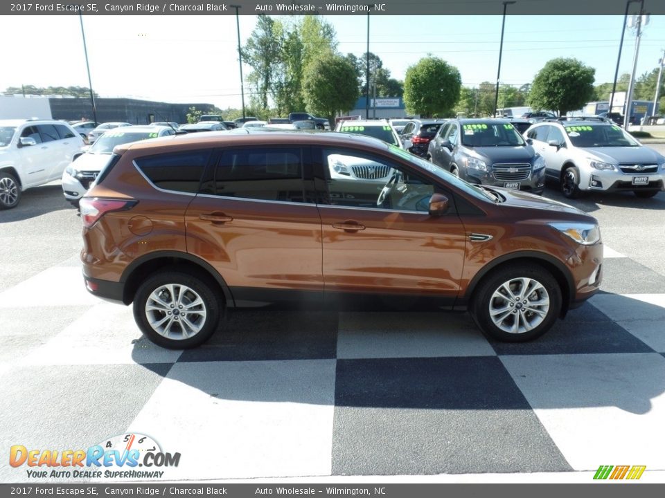 2017 Ford Escape SE Canyon Ridge / Charcoal Black Photo #3