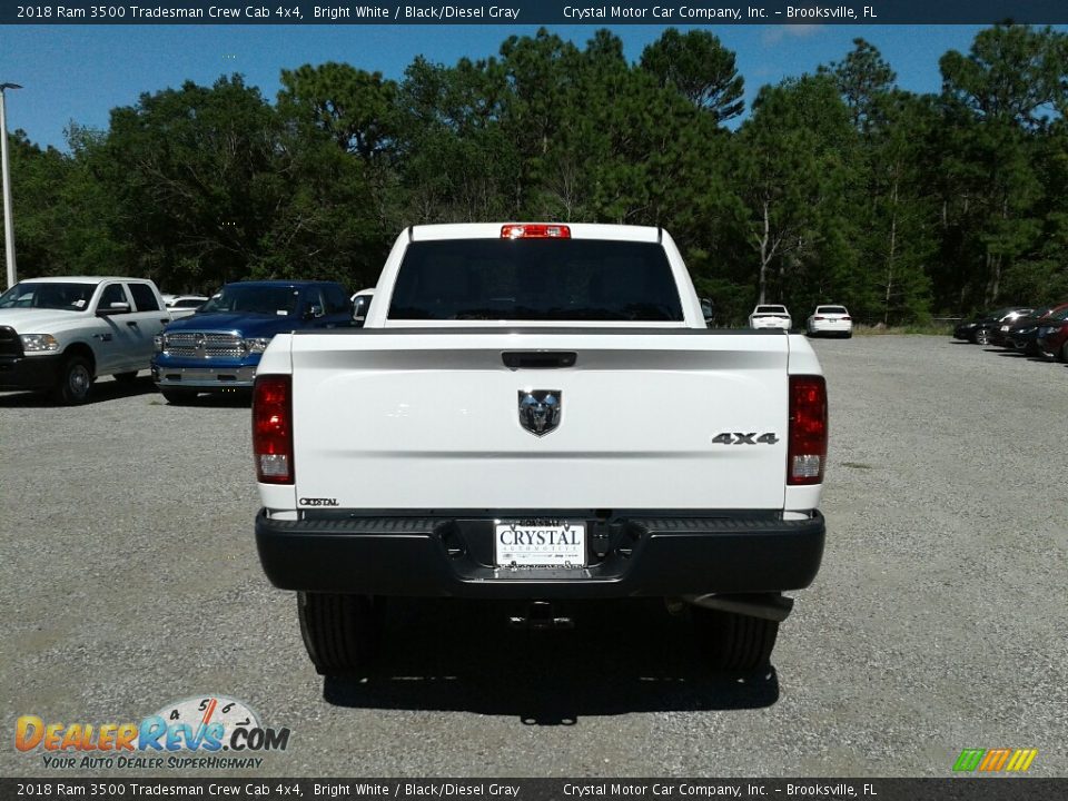 2018 Ram 3500 Tradesman Crew Cab 4x4 Bright White / Black/Diesel Gray Photo #4