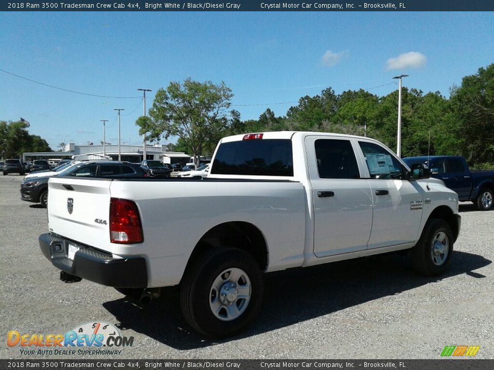 2018 Ram 3500 Tradesman Crew Cab 4x4 Bright White / Black/Diesel Gray Photo #5