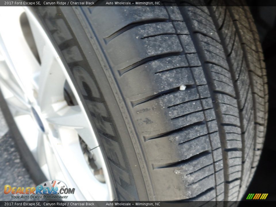 2017 Ford Escape SE Canyon Ridge / Charcoal Black Photo #8