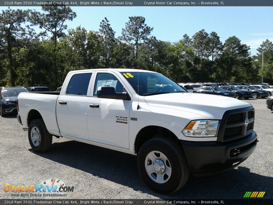 2018 Ram 3500 Tradesman Crew Cab 4x4 Bright White / Black/Diesel Gray Photo #7