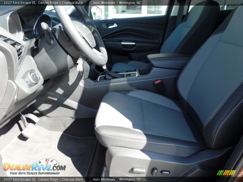 2017 Ford Escape SE Canyon Ridge / Charcoal Black Photo #10