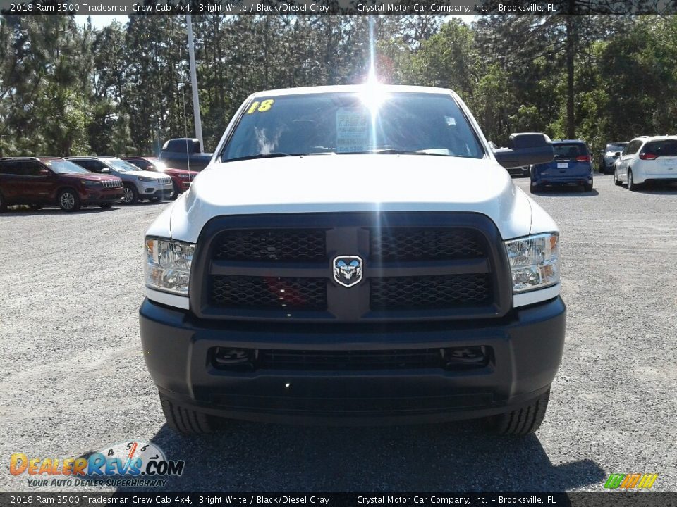 2018 Ram 3500 Tradesman Crew Cab 4x4 Bright White / Black/Diesel Gray Photo #8