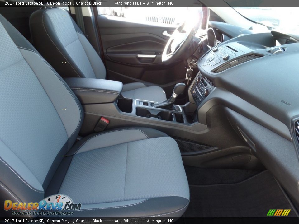2017 Ford Escape SE Canyon Ridge / Charcoal Black Photo #13