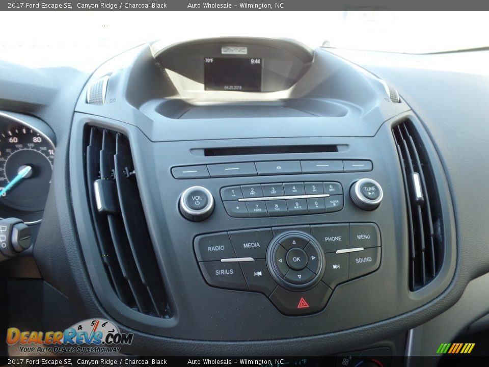 2017 Ford Escape SE Canyon Ridge / Charcoal Black Photo #17