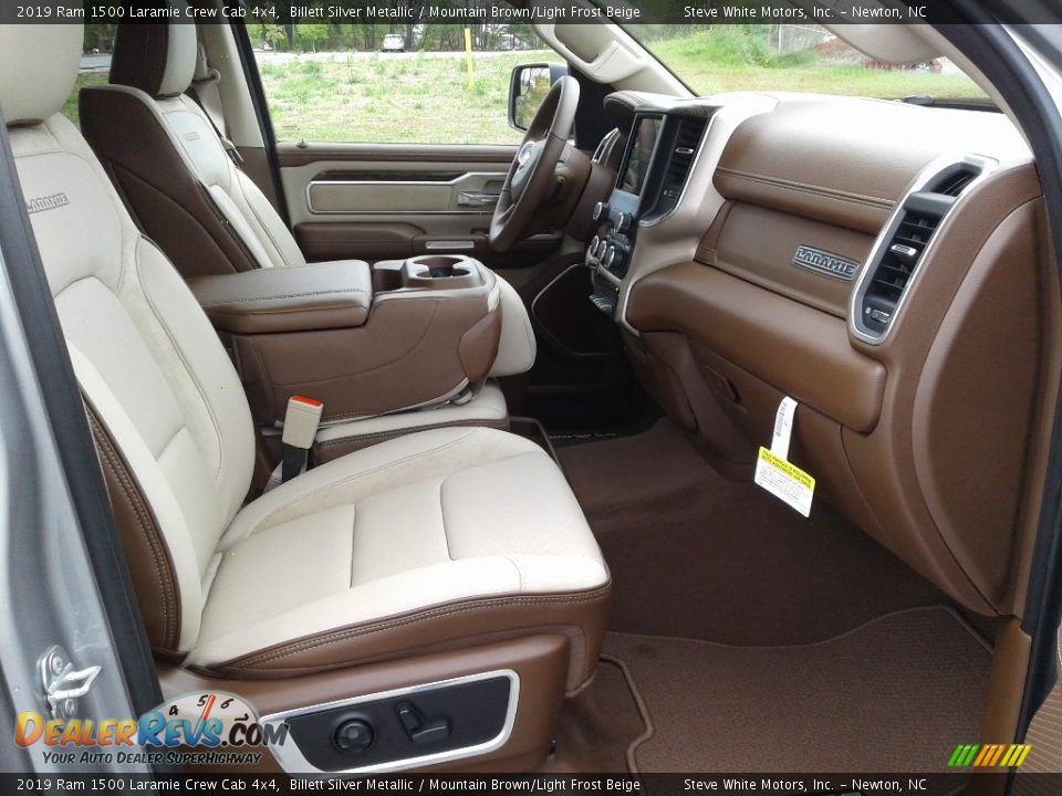 Front Seat of 2019 Ram 1500 Laramie Crew Cab 4x4 Photo #17