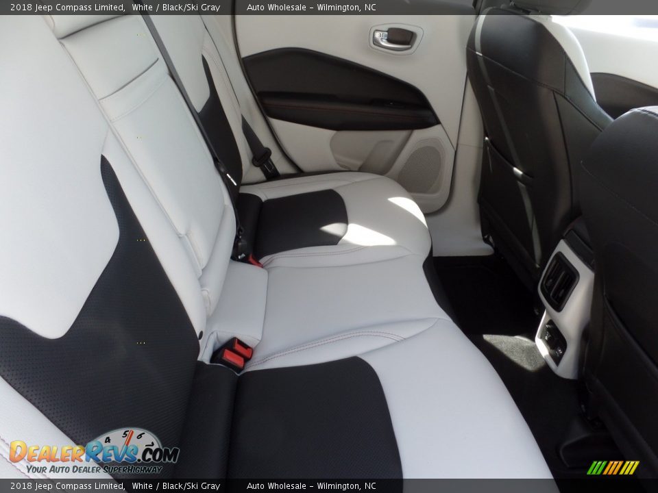 2018 Jeep Compass Limited White / Black/Ski Gray Photo #14