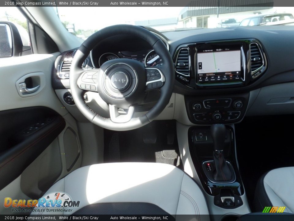 2018 Jeep Compass Limited White / Black/Ski Gray Photo #15