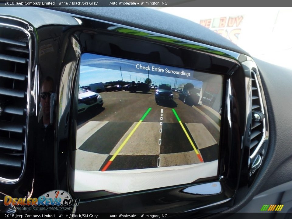 2018 Jeep Compass Limited White / Black/Ski Gray Photo #19