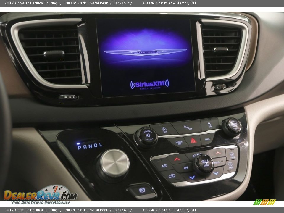 2017 Chrysler Pacifica Touring L Brilliant Black Crystal Pearl / Black/Alloy Photo #9