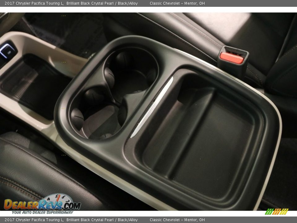 2017 Chrysler Pacifica Touring L Brilliant Black Crystal Pearl / Black/Alloy Photo #19