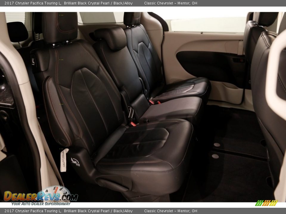 2017 Chrysler Pacifica Touring L Brilliant Black Crystal Pearl / Black/Alloy Photo #21