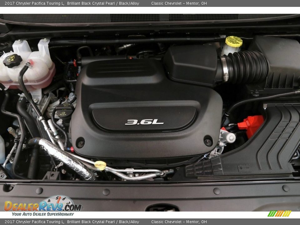 2017 Chrysler Pacifica Touring L Brilliant Black Crystal Pearl / Black/Alloy Photo #26