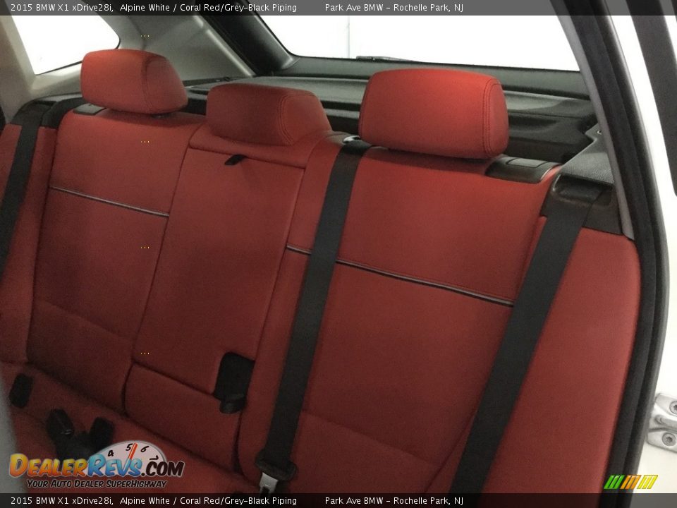 2015 BMW X1 xDrive28i Alpine White / Coral Red/Grey-Black Piping Photo #13