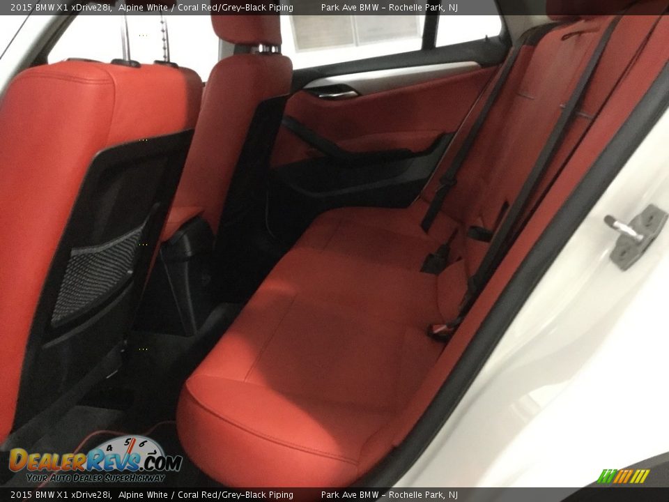 2015 BMW X1 xDrive28i Alpine White / Coral Red/Grey-Black Piping Photo #14