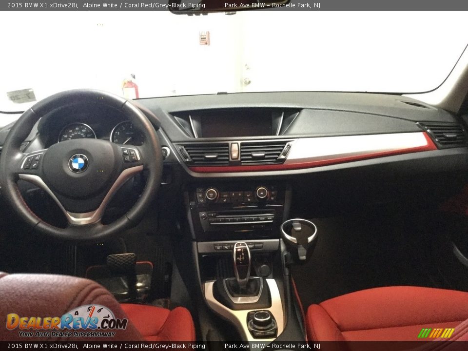 2015 BMW X1 xDrive28i Alpine White / Coral Red/Grey-Black Piping Photo #17