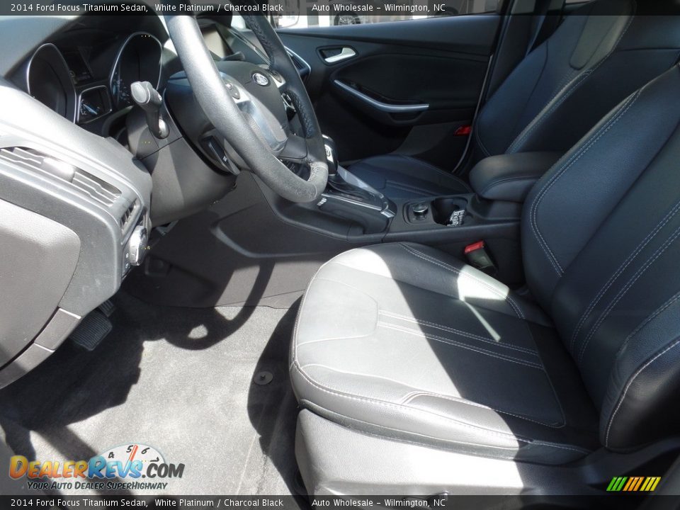 2014 Ford Focus Titanium Sedan White Platinum / Charcoal Black Photo #11