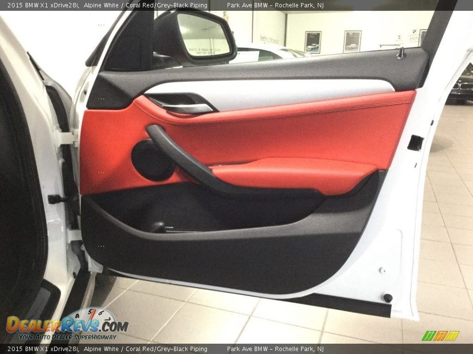 2015 BMW X1 xDrive28i Alpine White / Coral Red/Grey-Black Piping Photo #25