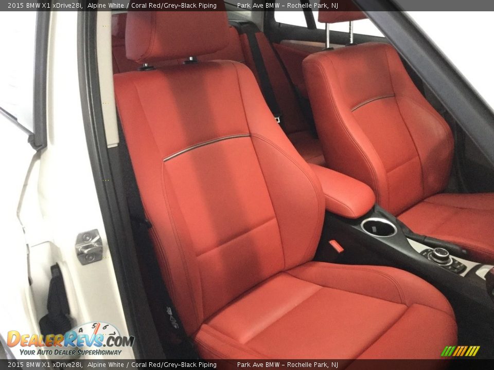 2015 BMW X1 xDrive28i Alpine White / Coral Red/Grey-Black Piping Photo #26