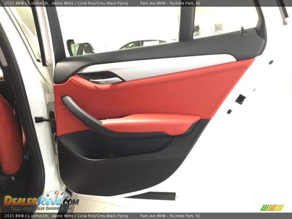 2015 BMW X1 xDrive28i Alpine White / Coral Red/Grey-Black Piping Photo #28