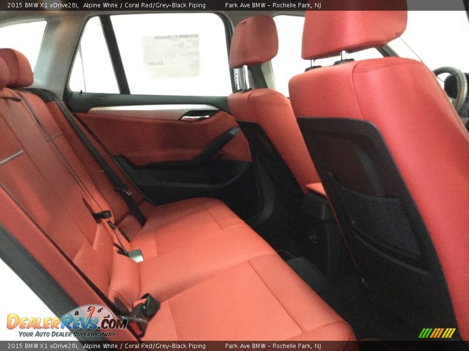 2015 BMW X1 xDrive28i Alpine White / Coral Red/Grey-Black Piping Photo #30