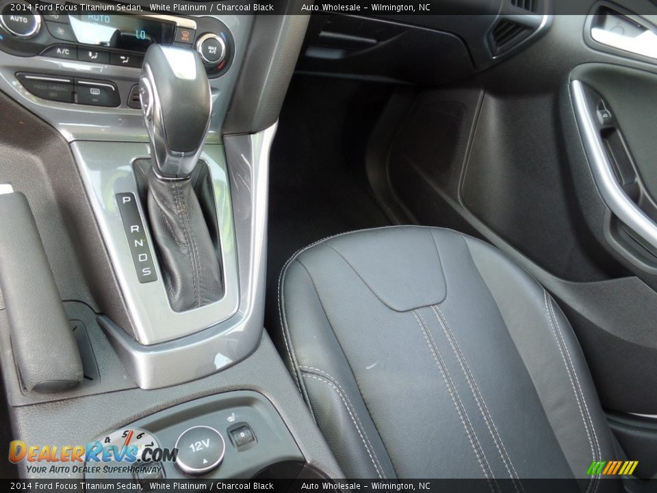 2014 Ford Focus Titanium Sedan White Platinum / Charcoal Black Photo #19