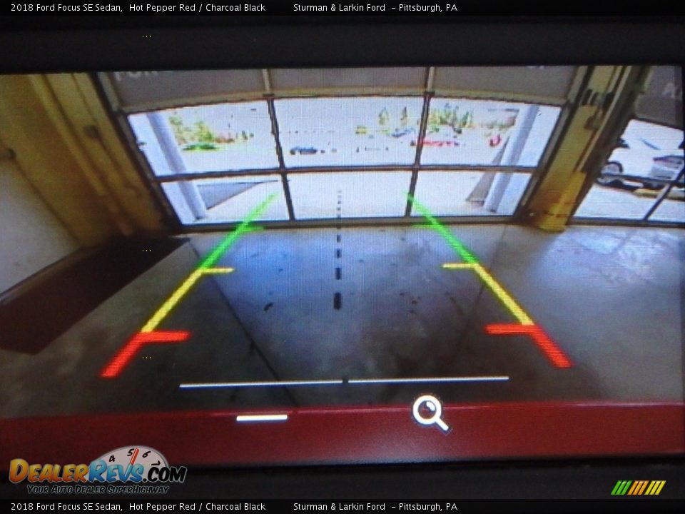 2018 Ford Focus SE Sedan Hot Pepper Red / Charcoal Black Photo #12