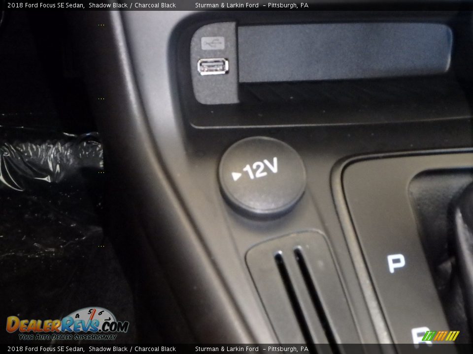 2018 Ford Focus SE Sedan Shadow Black / Charcoal Black Photo #13