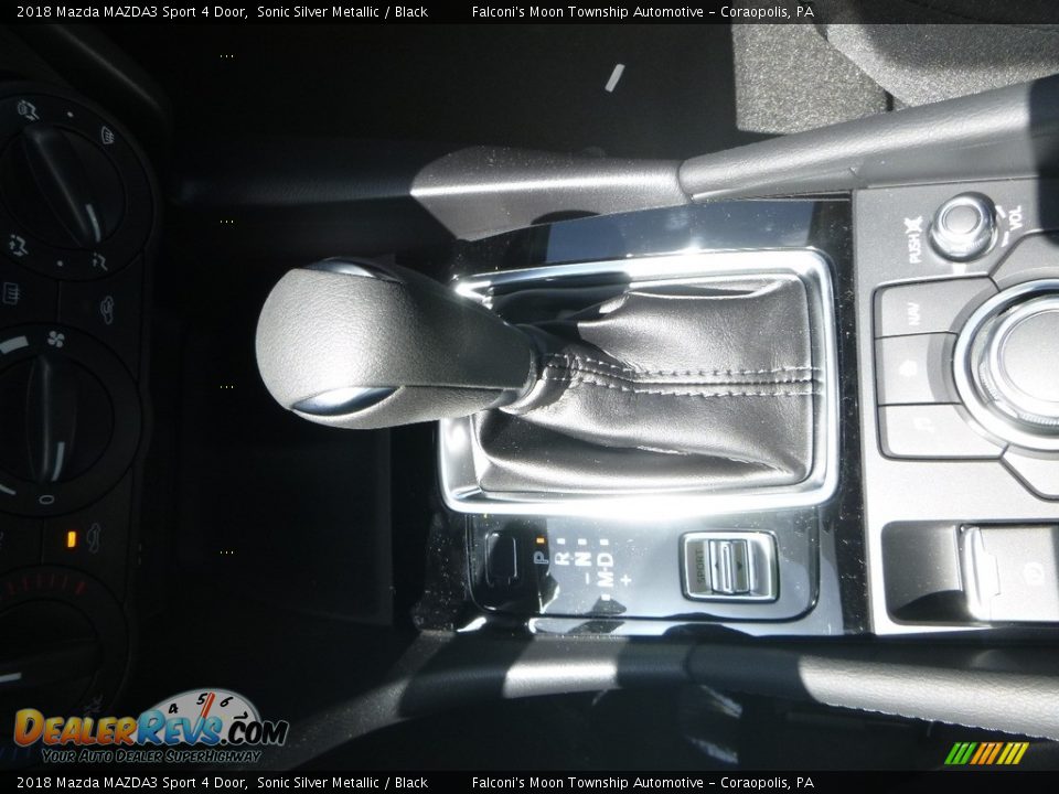 2018 Mazda MAZDA3 Sport 4 Door Sonic Silver Metallic / Black Photo #13