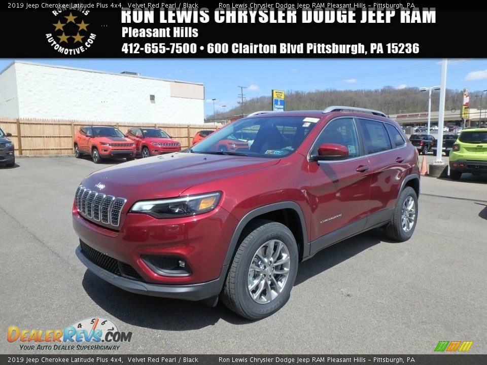 2019 Jeep Cherokee Latitude Plus 4x4 Velvet Red Pearl / Black Photo #1