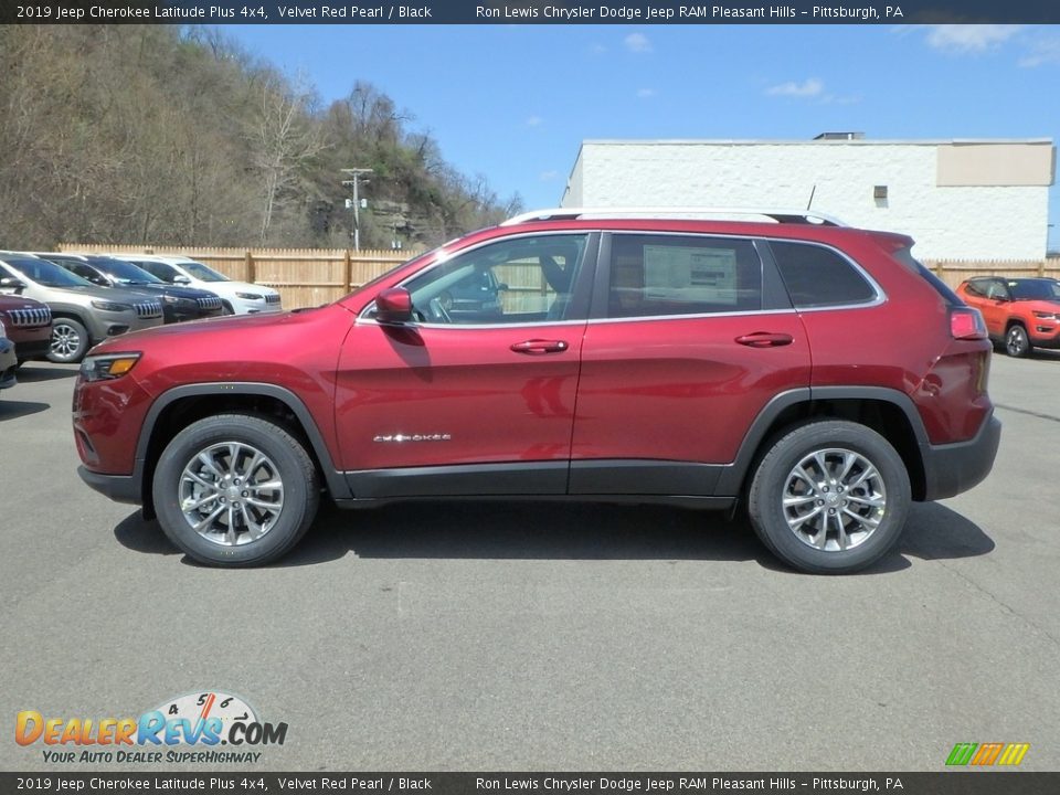 2019 Jeep Cherokee Latitude Plus 4x4 Velvet Red Pearl / Black Photo #2