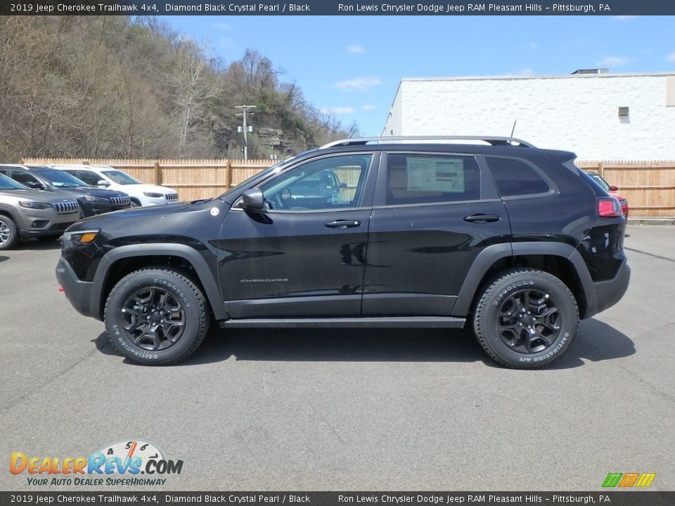 2019 Jeep Cherokee Trailhawk 4x4 Diamond Black Crystal Pearl / Black Photo #2